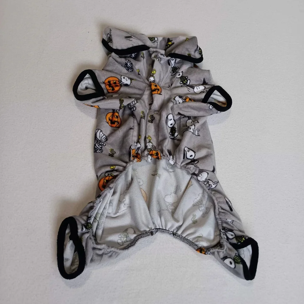 Peanuts Halloween Gray Snoopy Sz S Dog Sweater With Snap Buttons Mummy, Pumpkin
